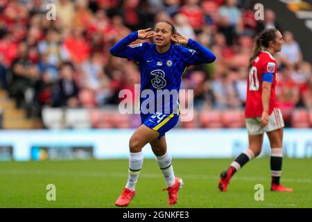 Drew Spence (24) de Chelsea F.C Women célèbre son but et obtient le score de 1-5 à Leigh, Royaume-Uni, le 9/26/2021. (Photo de James Heaton/News Images/Sipa USA) Banque D'Images