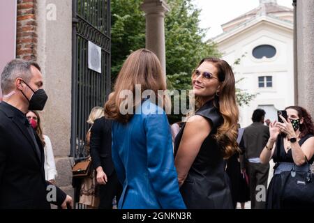 (9/25/2021) l'actrice américaine Brooke Shields et sa fille Grier Henchy arrivent au défilé de mode du designer Salvatore Ferragamo à la semaine de la mode de Milan en septembre 2021. (Photo de Luca Marenda/Pacific Press/Sipa USA) Banque D'Images