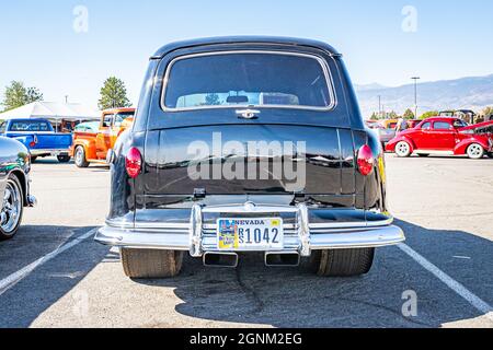 Reno, NV - 4 août 2021: 1952 Nash Rambler chariot à une exposition de voiture locale. Banque D'Images