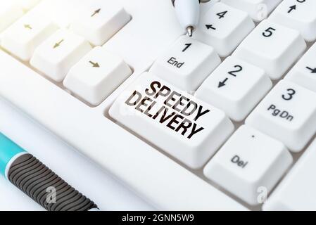 Légende de texte présentant Speedy Delivery. Business concept fournir des produits de manière rapide ou le jour même expédition outre-mer navigation Internet et en ligne Banque D'Images