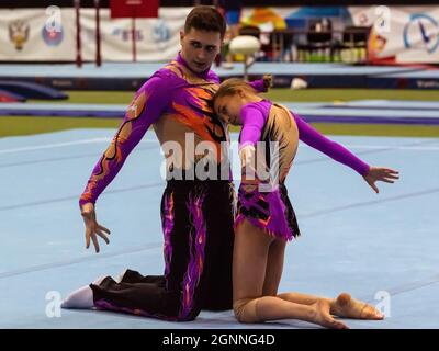 Moscou, Russie. 12 décembre 2018. Performances artistiques avant le début de la compétition pendant l'événement. Le XXV Tournoi international de gymnastique pour la coupe du champion olympique Mikhail Voronin s'est tenu au complexe sportif Olimpiyskiy. (Photo de Mihail Siergiejewicz/SOPA Imag/Sipa USA) crédit: SIPA USA/Alay Live News Banque D'Images