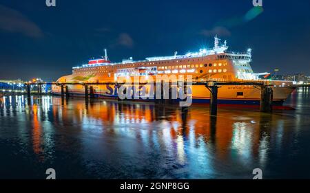 Stena Edda Ferry sur la ligne de Birkenhead à Belfast, amarré sur la rivière Mersey au terminal de Berkenhead en septembre 2021. Banque D'Images