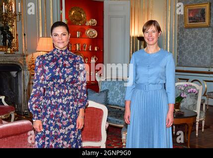 La princesse héritière Victoria accueille en audience le président estonien Kersti Kaljulaid au Palais Royal de Stockholm, Suède, le 27 septembre, 2021.Château. Photo : Jonas Ekstromer / TT / code 10030 Banque D'Images