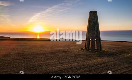Lever de soleil au-dessus du jour d'un drone, Kingswear, Devon, Angleterre, Europe Banque D'Images