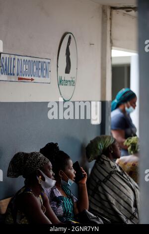 Hôpital africain. Maternité. Bénin. Banque D'Images