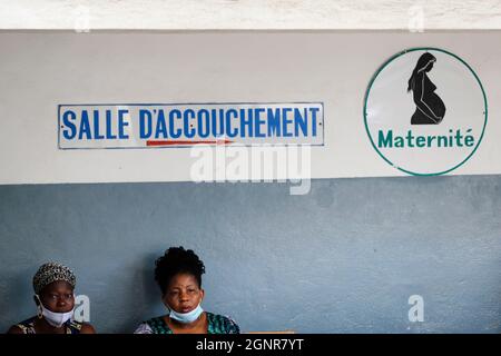 Hôpital africain. Maternité. Bénin. Banque D'Images