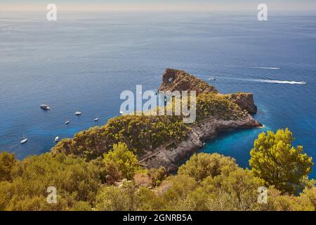 Côte rocheuse pittoresque de l'île de Majorque. Sa Foradada. Espagne Banque D'Images