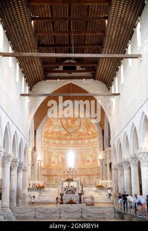 Basilique patriarcale d'Aquileia. La nef. Italie. Banque D'Images