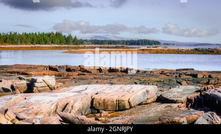 Côte rocheuse dans le parc national Acadia dans le Maine Banque D'Images