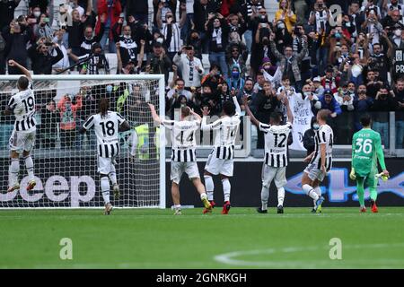 Les joueurs de Juventus FC fêtent après avoir remporté la série Un match entre Juventus FC et UC Sampdoria. Banque D'Images