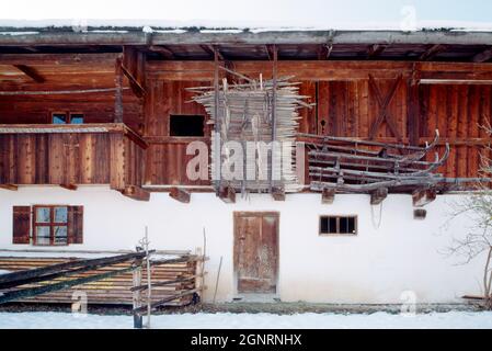 Glentleiten, Freilichtmuseum, Hof Hoderer im Freilichtmuseum Glentleiten, Stalltür Banque D'Images