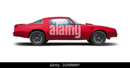 Vue latérale de la Trans Am de Pontiac classique isolée sur fond blanc Banque D'Images