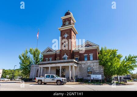 Greenville, Alabama, États-Unis - 24 septembre 2021 : palais de justice historique du comté de Butler construit en 1903. Greenville a été installé pour la première fois en 1819 par des colons travelin Banque D'Images