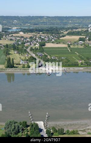 France, Seine-Maritime (76), Jumièges, bac de Mesnil sous Jumièges et de Yville sur Seine (vue aérienne) // France, Seine-Maritime (76), Jumièges, Mes Banque D'Images