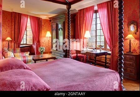 France, Lot (46), Lacave, le château de la Treyne, hôtel du groupe Relais et Châteaux au bord de la Dordogne, chambre // France, Lacave, château de la Banque D'Images