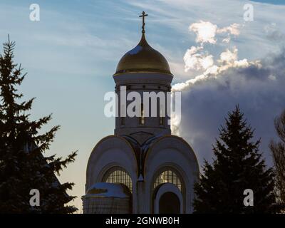 Moscou, Russie. 23 janvier 2019. Chapelle orthodoxe sur la colline Poklonnaya.dans le Musée central de la Grande Guerre patriotique de 1941-1945 sur la colline Poklonnaya, la première projection du film ''T-34'' par le réalisateur Alexei Sidorov a eu lieu.le film a été très apprécié par le participant de la Grande Guerre patriotique, Vladimir Eroshenko, Qui a combattu en tant que membre de l'équipage du T-34. ''ce film me ramène à l'époque où nous avons battu les fascistes, et en vous regardant réunis dans cette salle, je comprends que nous n'avons pas lutté en vain, '' a dit le vétéran. (Credit image: © Mihail Siergiejewicz/SOPA Images vi Banque D'Images