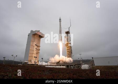 27 septembre 2021 ; Vandenberg AFB, Californie, États-Unis; lancement de la fusée ULA Atlas V 401 avec la mission Landsat 9 pour la NASA et l'USGS. Crédit obligatoire : Stan Szeto-image du sport Banque D'Images