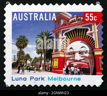 L'AUSTRALIE - circa 2008 : timbre imprimé dans l'Australie montre Luna Park Melbourne, vers 2008 Banque D'Images