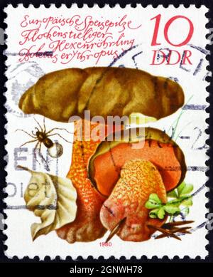 RDA - VERS 1980 : un timbre imprimé en RDA montre le boléte à tige pointillée, l'érythropus Boletus, le champignon comestible, vers 1980 Banque D'Images