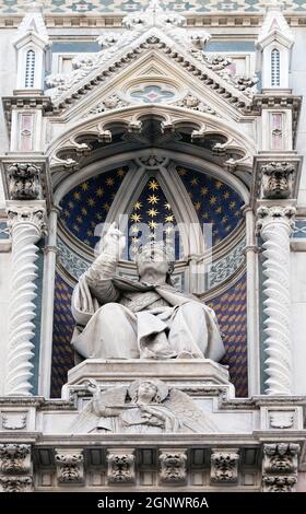 Le Pape Eugène IV, portail de Cattedrale di Santa Maria del Fiore (Cathédrale de Sainte Marie de la fleur), Florence, Italie Banque D'Images