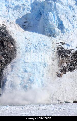 Langue des glaciers de la Sermia Eqip écrasante, Groenland Banque D'Images