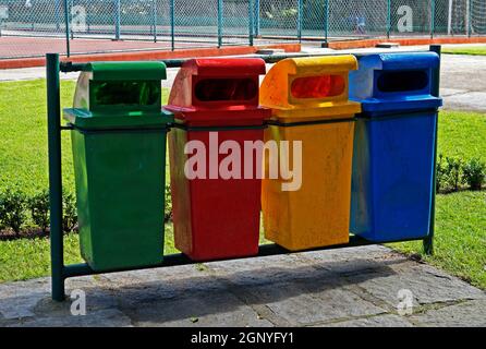 Recyclage des poubelles, Rio de Janeiro Banque D'Images