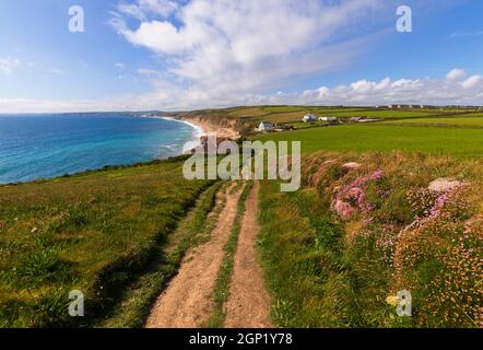 Chemin côtier vers Fishing Cove Gunwalloe Banque D'Images