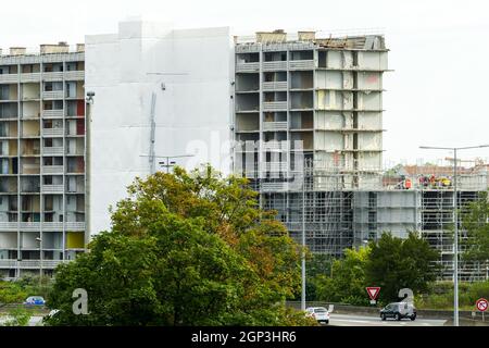 Démolition du bâtiment UC1, quartier Parilly, Bron, banlieue est de Lyon, Rhône, RÉGION AURA, France Banque D'Images