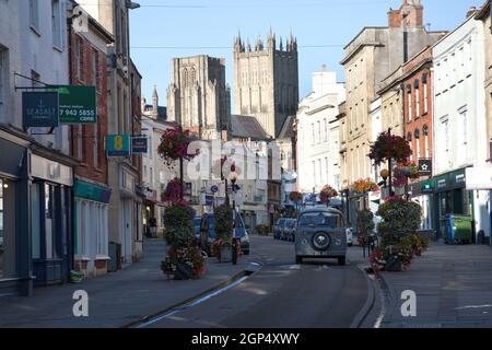 Boutiques sur High Street à Wells, Somerset au Royaume-Uni Banque D'Images