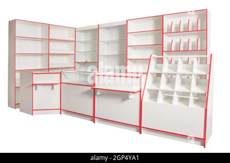 Présenter l'équipement d'un magasin sur un fond blanc. Espace libre pour le texte. Étagères et vitrines pour la vente de marchandises. Cabine en plastique blanc et en verre Banque D'Images