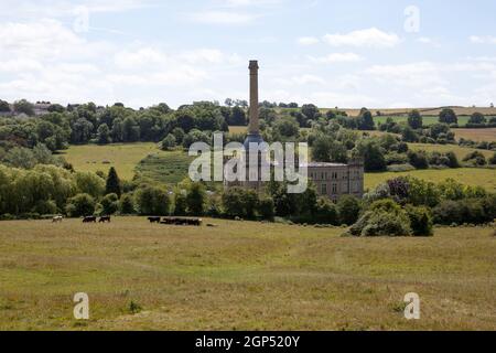 Vue sur le Bliss Mill à Chipping Norton et la campagne environnante dans l'ouest de l'Oxfordshire, au Royaume-Uni Banque D'Images