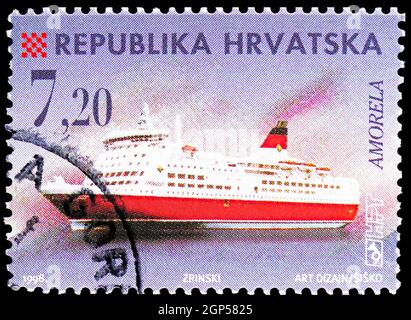 MOSCOU, RUSSIE - 5 AOÛT 2021 : le timbre-poste imprimé en Croatie montre le navire à passagers 'Amorela', série, vers 1998 Banque D'Images