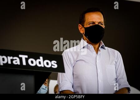Barueri, Brésil. 28 septembre 2021. Le gouverneur de l'État de São Paulo, João Doria, a visité ce mardi matin (28), les travaux de l'hôpital régional de Barueri, dans le Grand São Paulo. Crédit: Aloisio Mauricio/FotoArena/Alamy Live News Banque D'Images