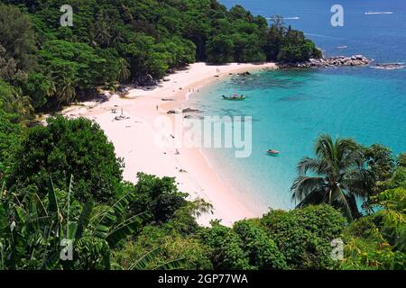 Plage de Laem Singh, Phuket, Thailand Banque D'Images