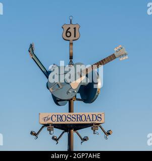 Le Devil's Crossroads of Blues Highway 61 et Highway 49 à Clarksdale, Mississippi où le musicien Robert Johnson a soi-disant vendu son âme à Devil. Banque D'Images