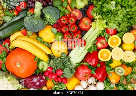 Contexte alimentaire fruits et légumes collection fruits légumes saine alimentation pommes oranges tomates fonds Banque D'Images