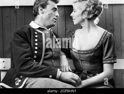 Sieghardt Rupp, Helga Marlo, sur le tournage du film, 'la fontaine de l'Amour', titre original: 'Die Liebesquellel', production intercontinentale, Crown International Pictures, 1966 Banque D'Images