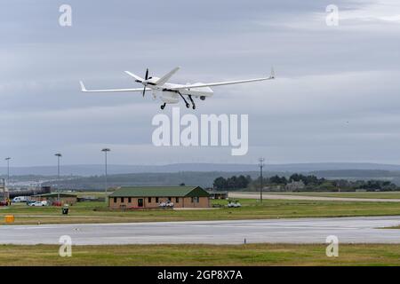 23 septembre 2021. RAF Lossiemouth, Moray, Écosse, Royaume-Uni. C'est le SkyGuardian qui est actuellement basé à RAF Lossiemouth atterrissage à la base, havi Banque D'Images