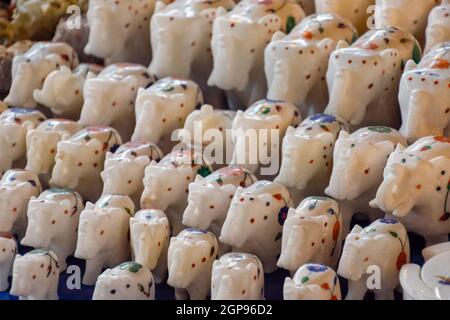 Des figurines d'Onyx. L'artisanat en pierre Banque D'Images