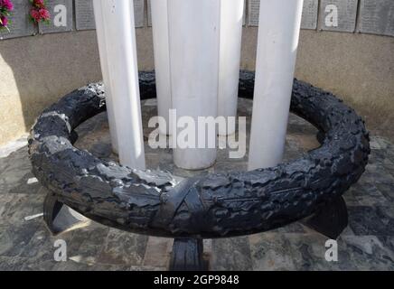 Novorossiysk, Russie - 20 mai 2018 : Monument dédié aux victimes du naufrage Admiral Nakhimov 31 Août 1986 Banque D'Images