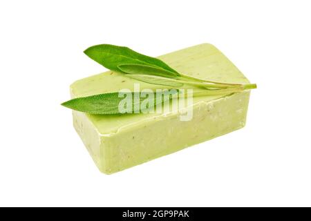 Savon vert avec tige de sauge fraîche isolée sur fond blanc Banque D'Images