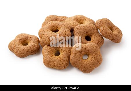 Produits de boulangerie japonais placés sur un fond blanc. Sobaboro . Gros plan Banque D'Images