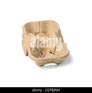 Support pour boisson chaude recyclable, support en papier pour deux tasses à emporter, fond blanc Banque D'Images