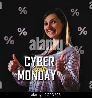 Cyber lundi avec jeune positif gai satisfait mignon se réjouir bonne-look fille conseiller le choix. Cyber Monday texte souriant femme montrant le pouce vers le haut Banque D'Images