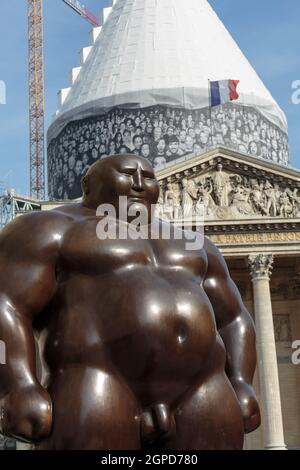 Une statue de Mongolie en position debout par Shen Hong Biao, situé près du Panthéon Banque D'Images