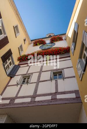 Vue sur la porte d'entrée de la ville de Meersburg, Allemagne Banque D'Images