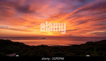 Coucher de soleil au feu de Montauk point est un phare situé à côté du parc national de Montauk point, à l'extrémité est de long Island, dans le hameau Banque D'Images