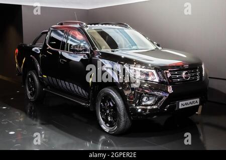 Le modèle de pick-up Navara de Nissan est présenté au salon automobile Autosalon 2020. Bruxelles, Belgique - 9 janvier 2020. Banque D'Images