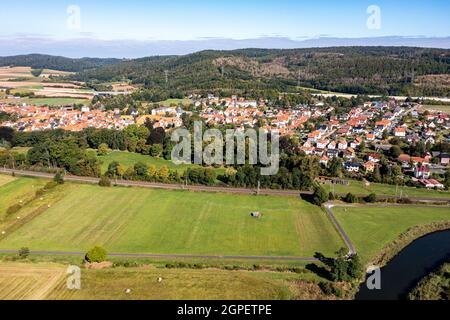 Le village de Herleshausen dans la vallée de Werra à Hesse en Allemagne Banque D'Images