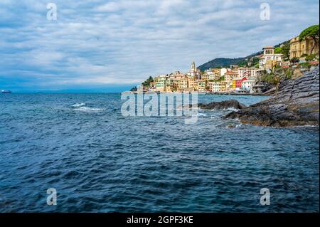 Vue sur l'ancien village de Bogliasco, sur la Riviera italienne Banque D'Images